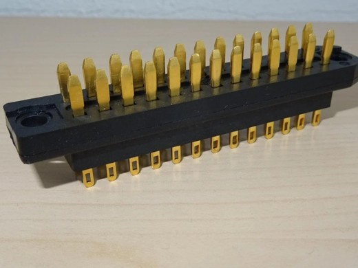 Kúpim staré pozlátené Tesla a ruské obvody, relátka,... - 5