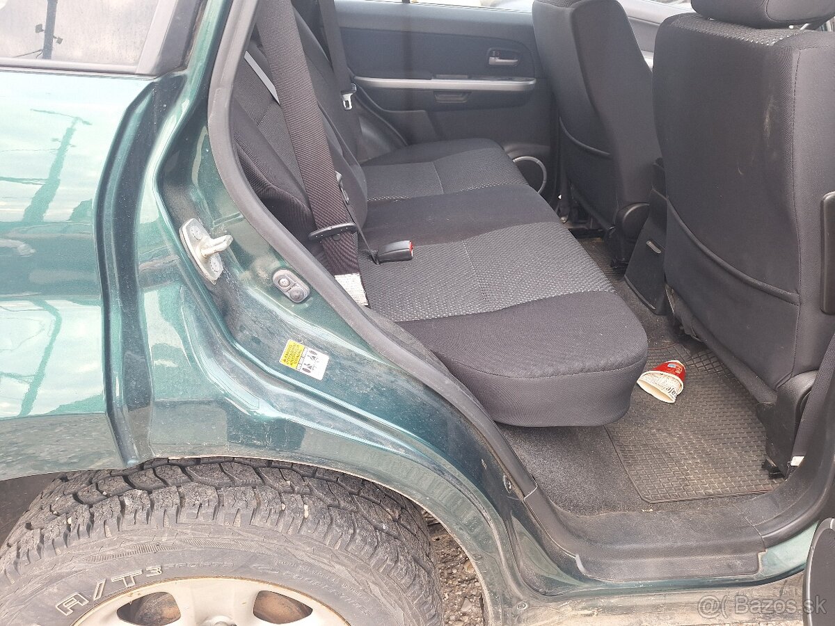 SUZUKI GRAND VITARA 1.9DCI 4X4 KLÍMA ŤAŽNÉ - 5