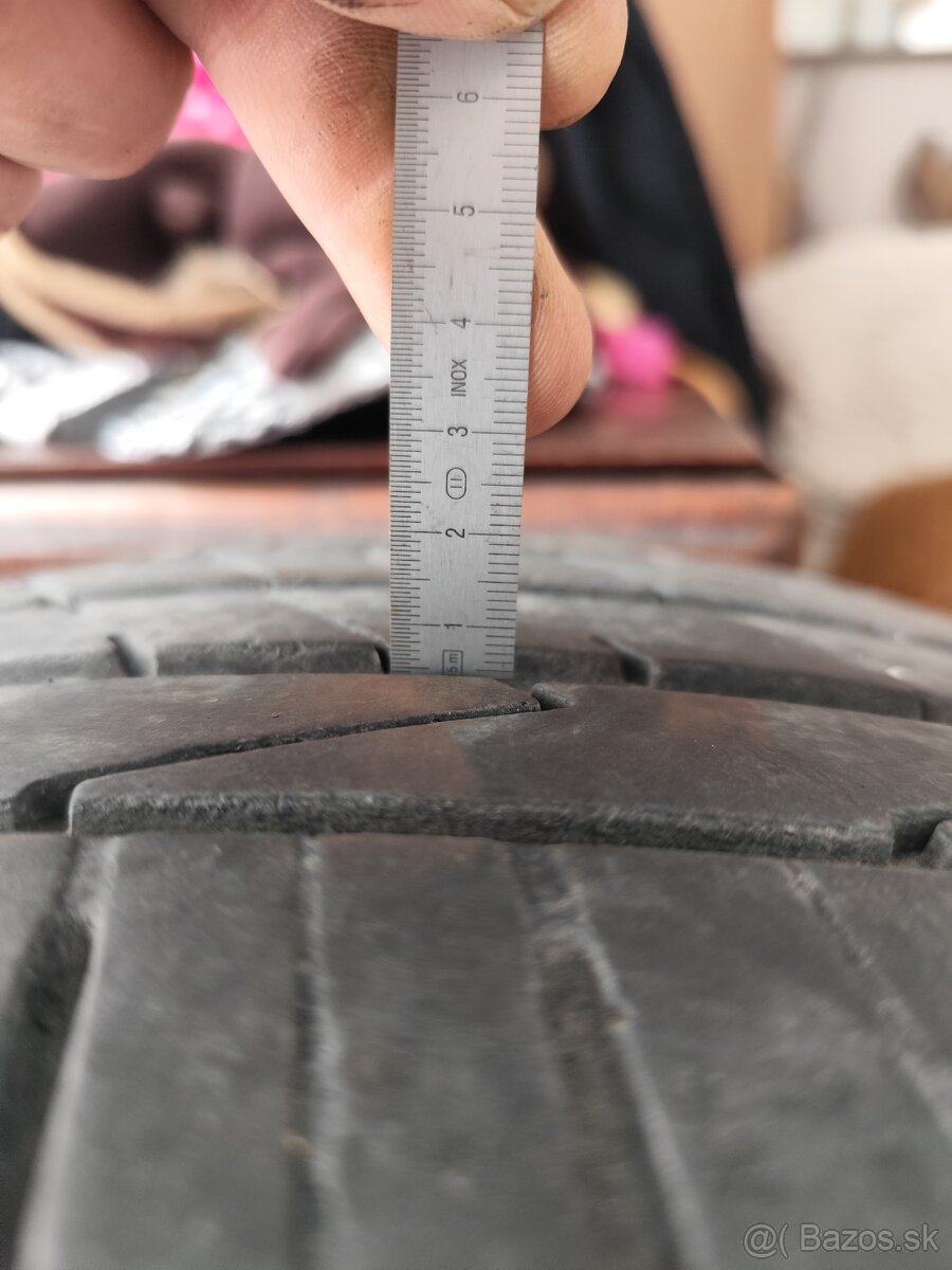 Predám letné pneumatiky Hankook 235/65 R17 - 5