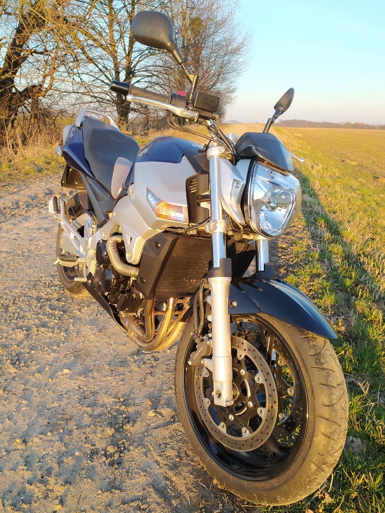 Suzuki GSR 600 - 8000 km - 5