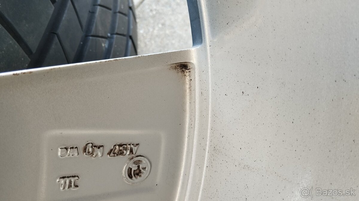 SADA ALU DISKOV SKODA BORBET 5X112 225/40R18 - 5