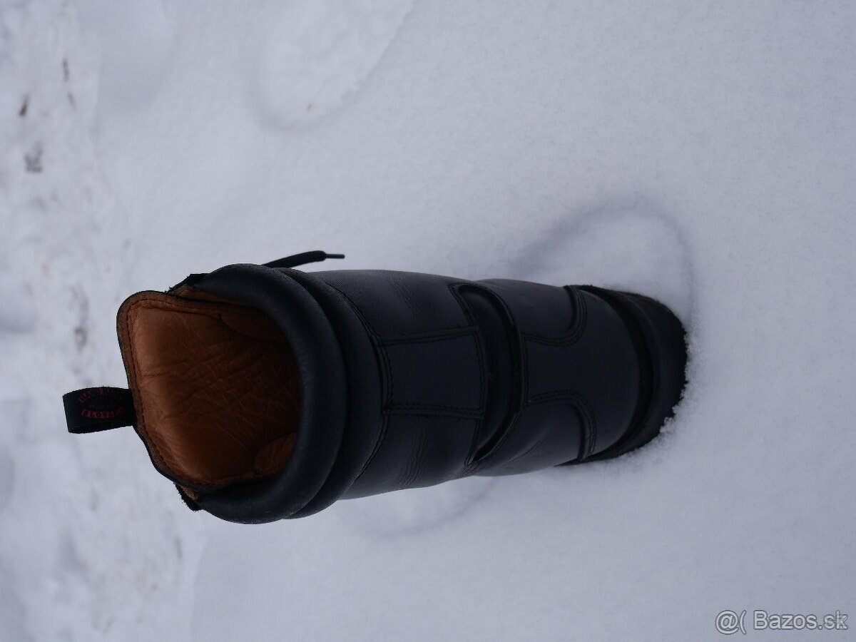 Makara - James Klasik vel. 45 - 5