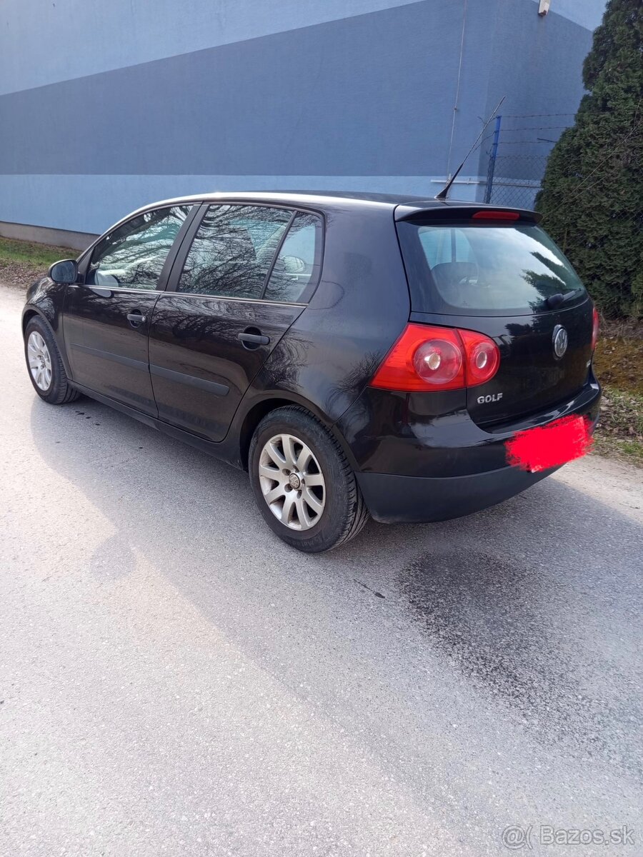 VW Golf 5 - 5