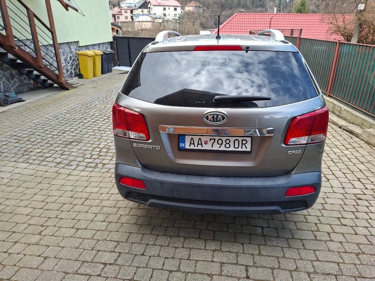 Kia Sorento 2.2crdi 145kw AT/4WD - 5