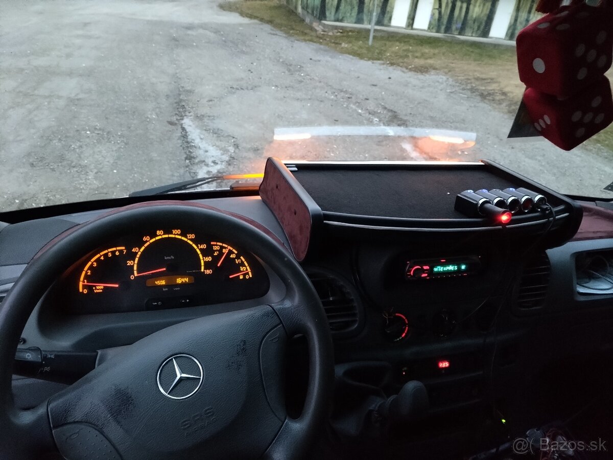 Predám odtahovku odťahovy special do 3,5t