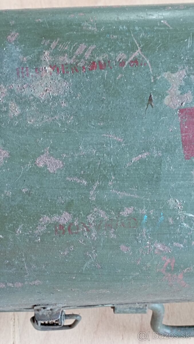 Stará vojenská lekárnička... - 5