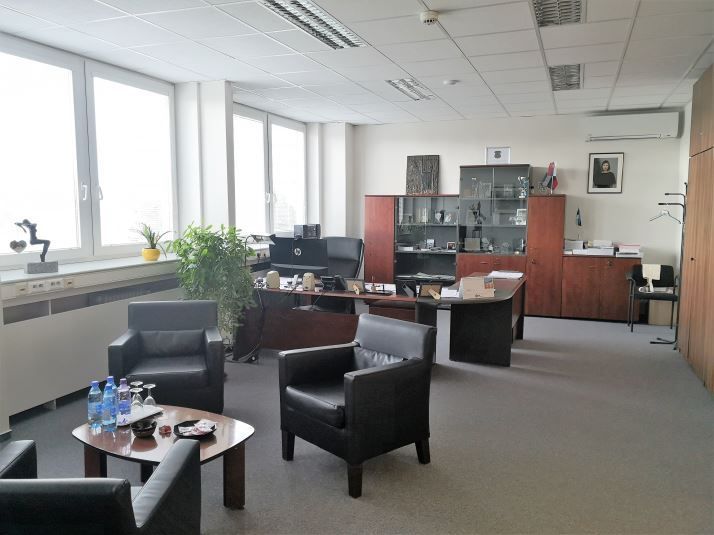 Reprezentatívne kancelárie s výhľadom na jazero, 245 m2 - 5