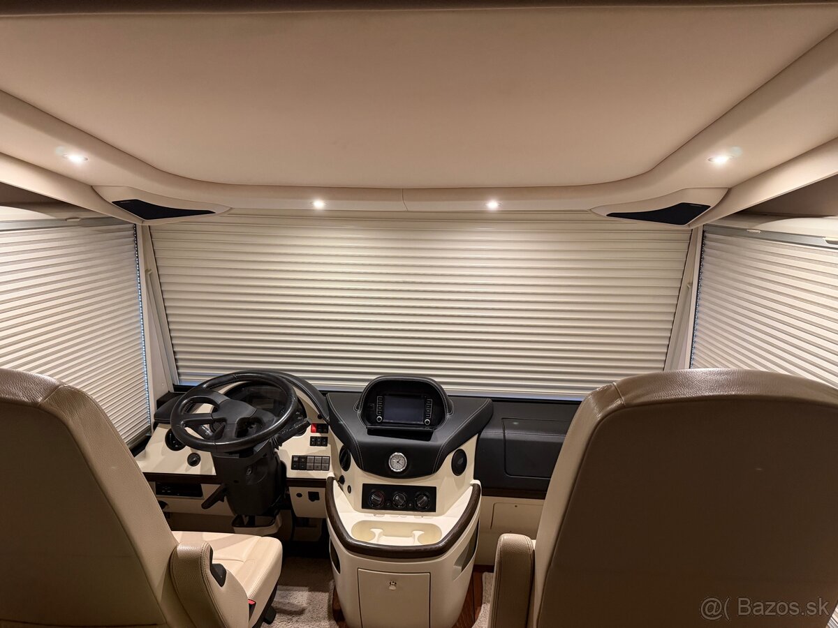 Concorde Charisma 900L - 5