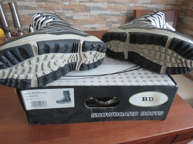 Predam novu snowboard obuv BD,cislo 40 - 5