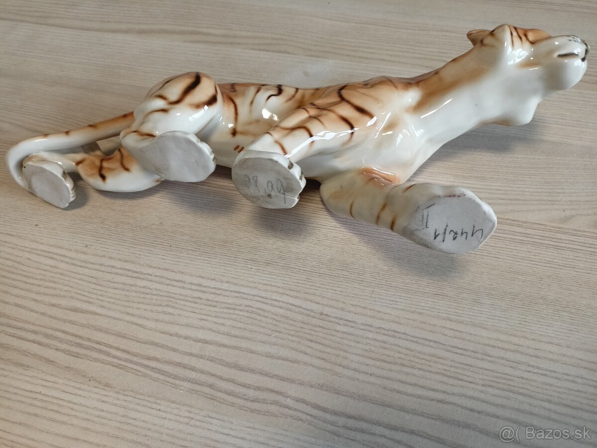 Krásná porcelánová soška tygra Royal Dux - 5
