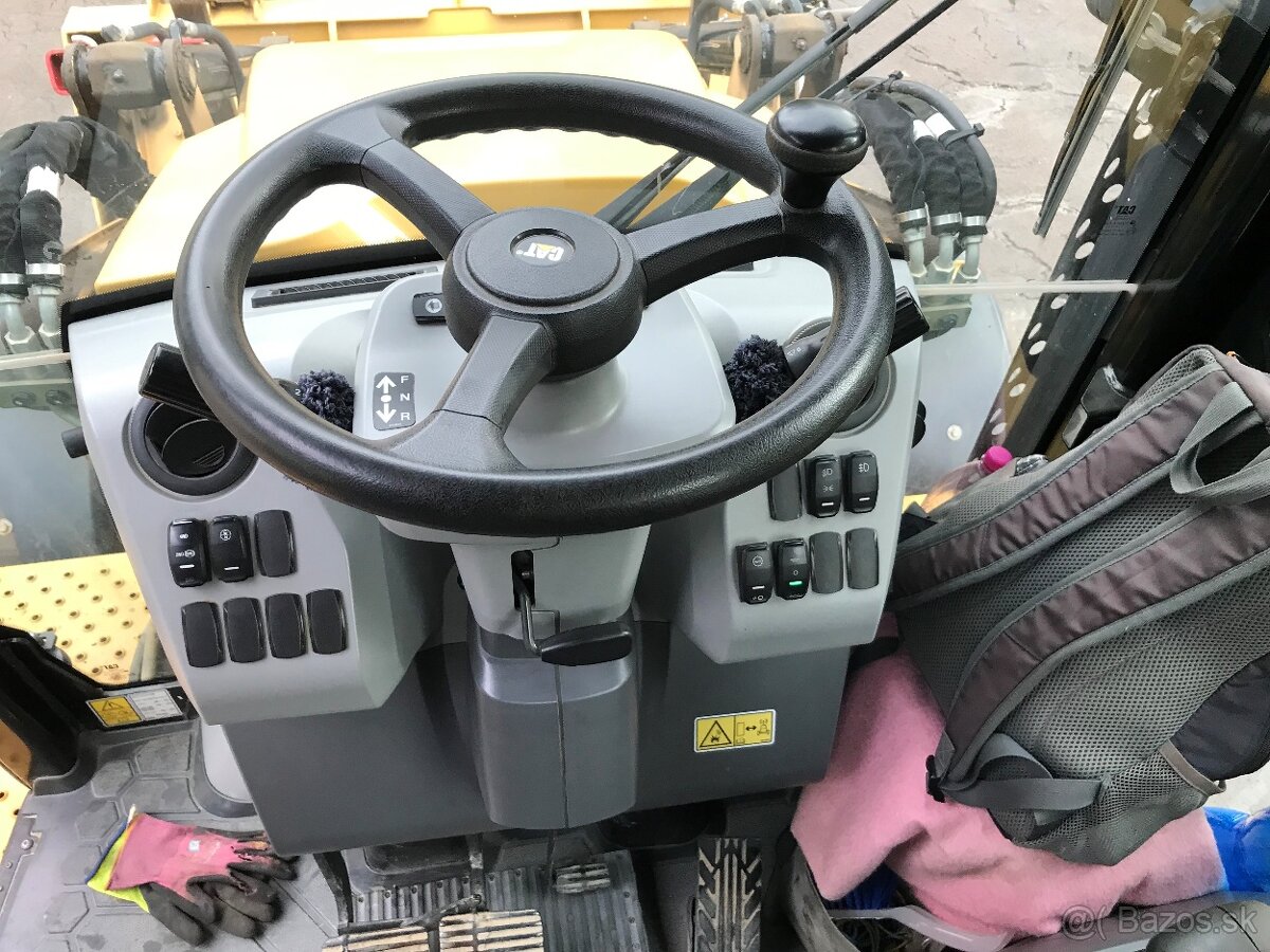 Caterpillar 432F2 - 5