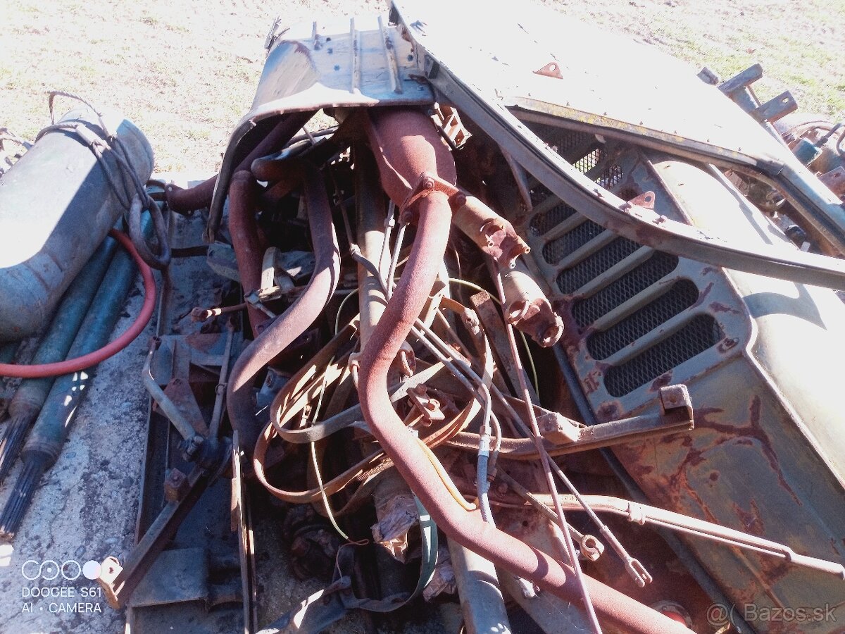 PRAGA V3S sperne tyčke Nádrž - 5