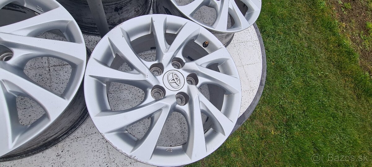 Toyota hlinikove disky r16 - 5