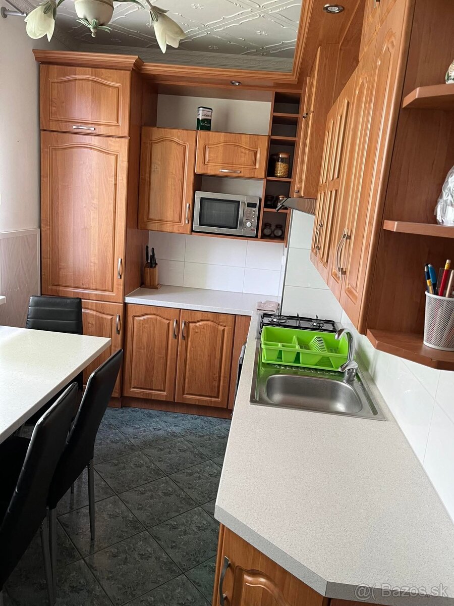 REZERVOVANÉ - 2 - izb. byt v centre Bardejova - 5