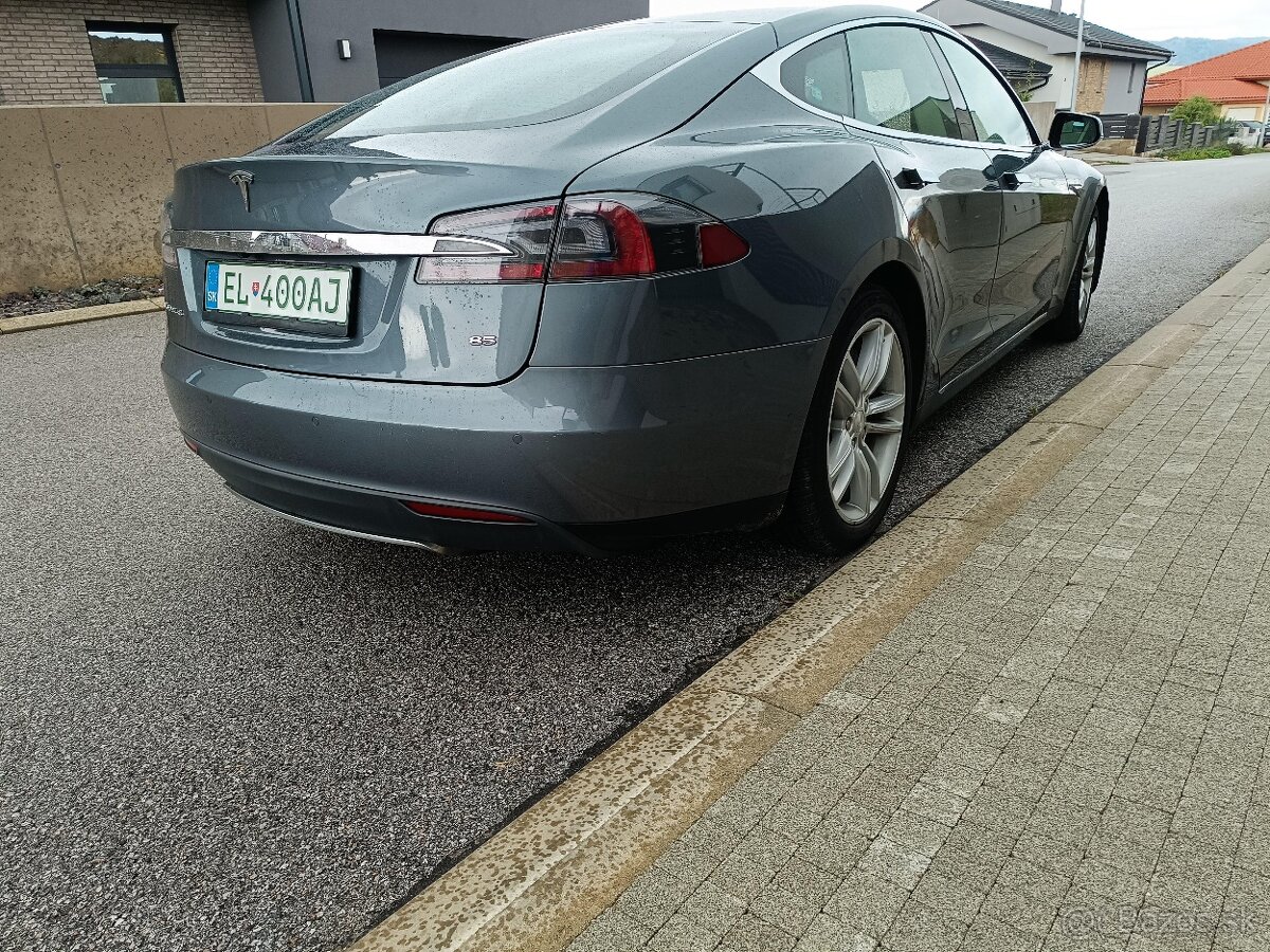 Tesla Model S 85 - 5