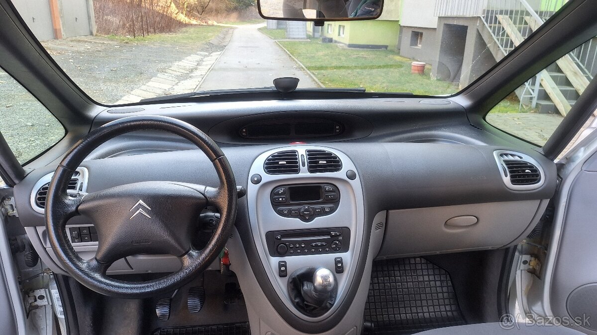 Predám Citroën Xsara Picasso 1,6- 16V - 5