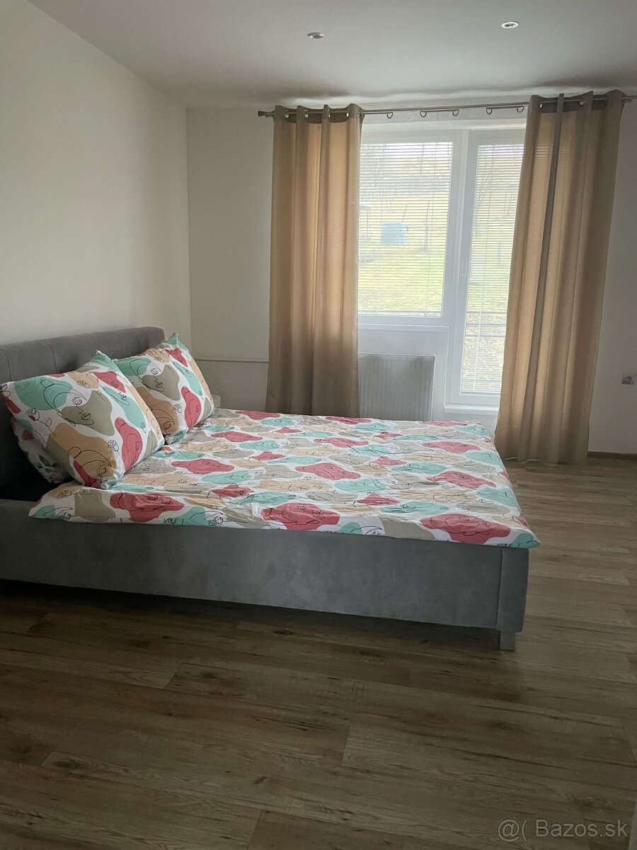 VÝHODNE Rodinný dom po rekonštrukcii Stránske Zilina - 5