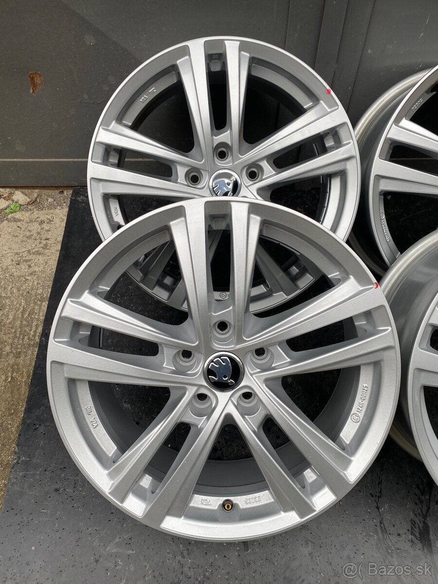 ✅ R17 ®️ Originál Seat VW Škoda 5x112 7J ET40 ✅ Superb / B8 - 5