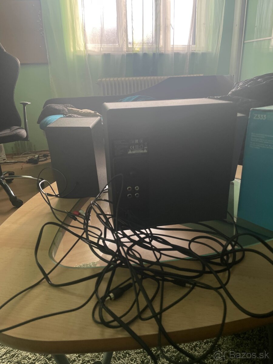 Logitech Z333 - 5
