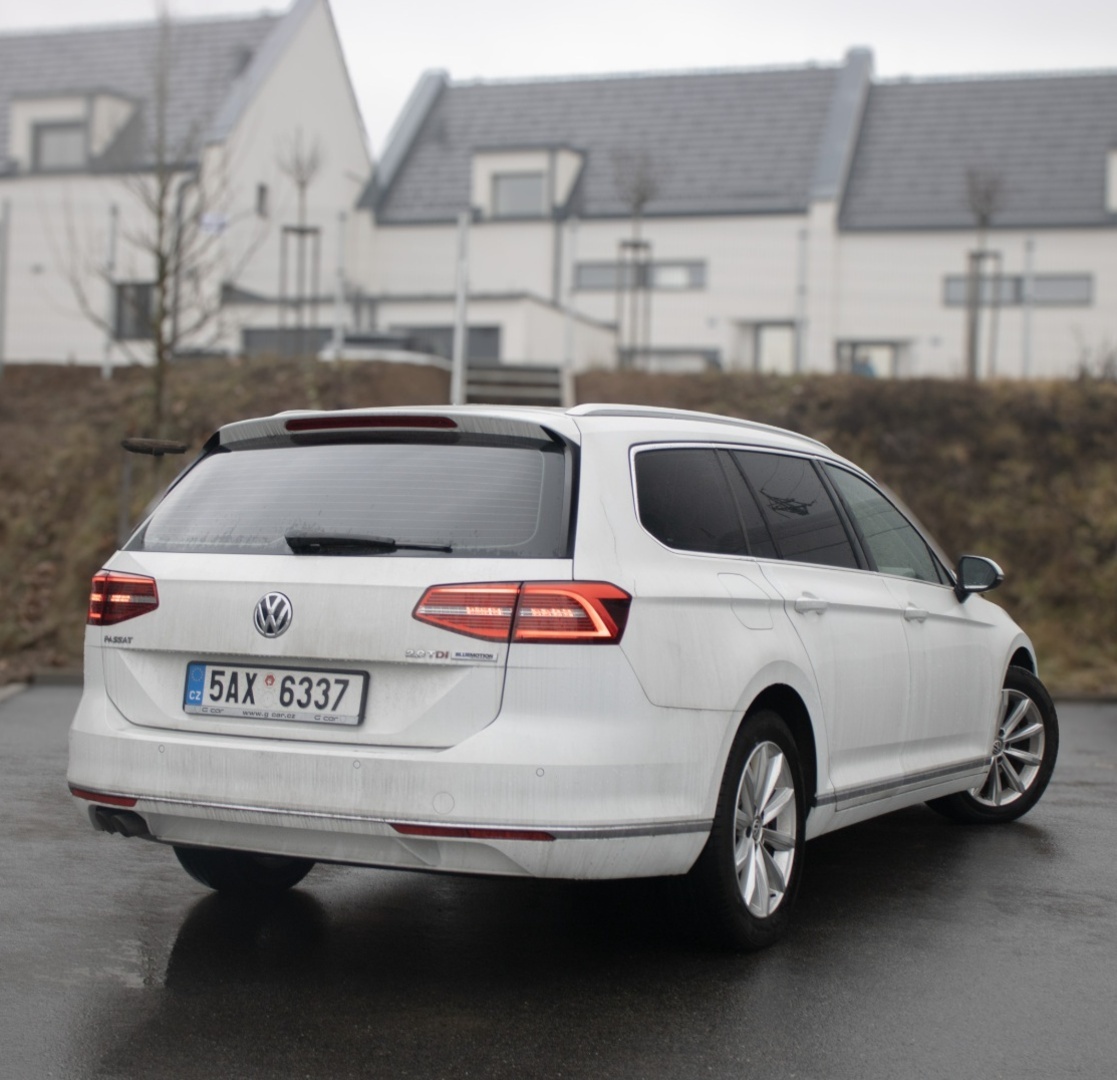 VW Passat DSG 100% stav - 5