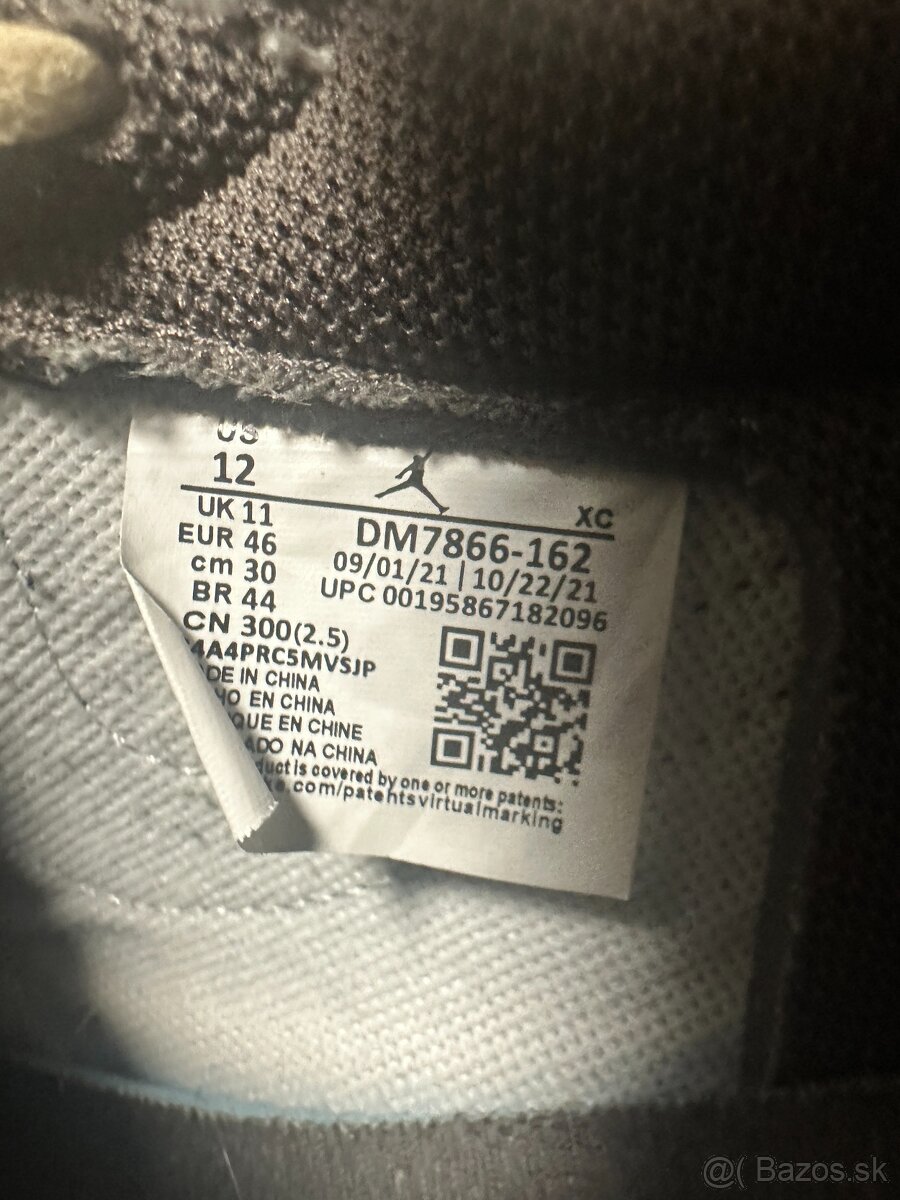 Jordan 1 x Travis Scott - 5