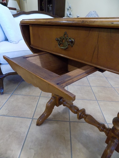 Starožitný rozkladací stolík - 5