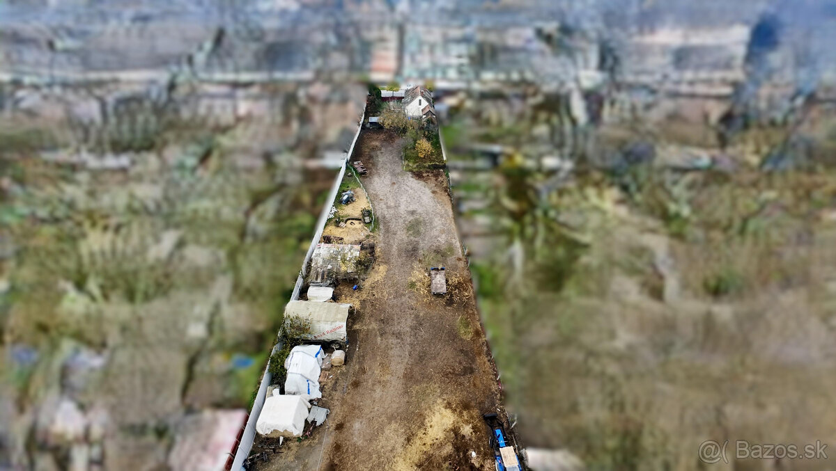 VRAKÚŇ – STARÝ RODINNÝ DOM NA PREDAJ S VEĽKÝM POZEMKOM - 18 - 5