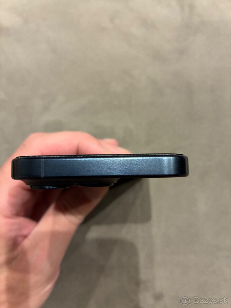 iPhone 15 Pro 256GB Blue - 5