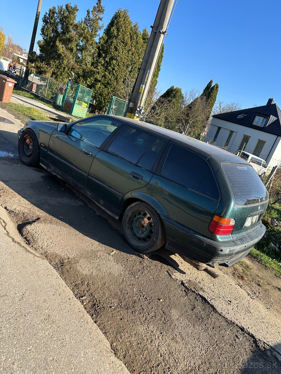 BMW e36 325i touring - 5