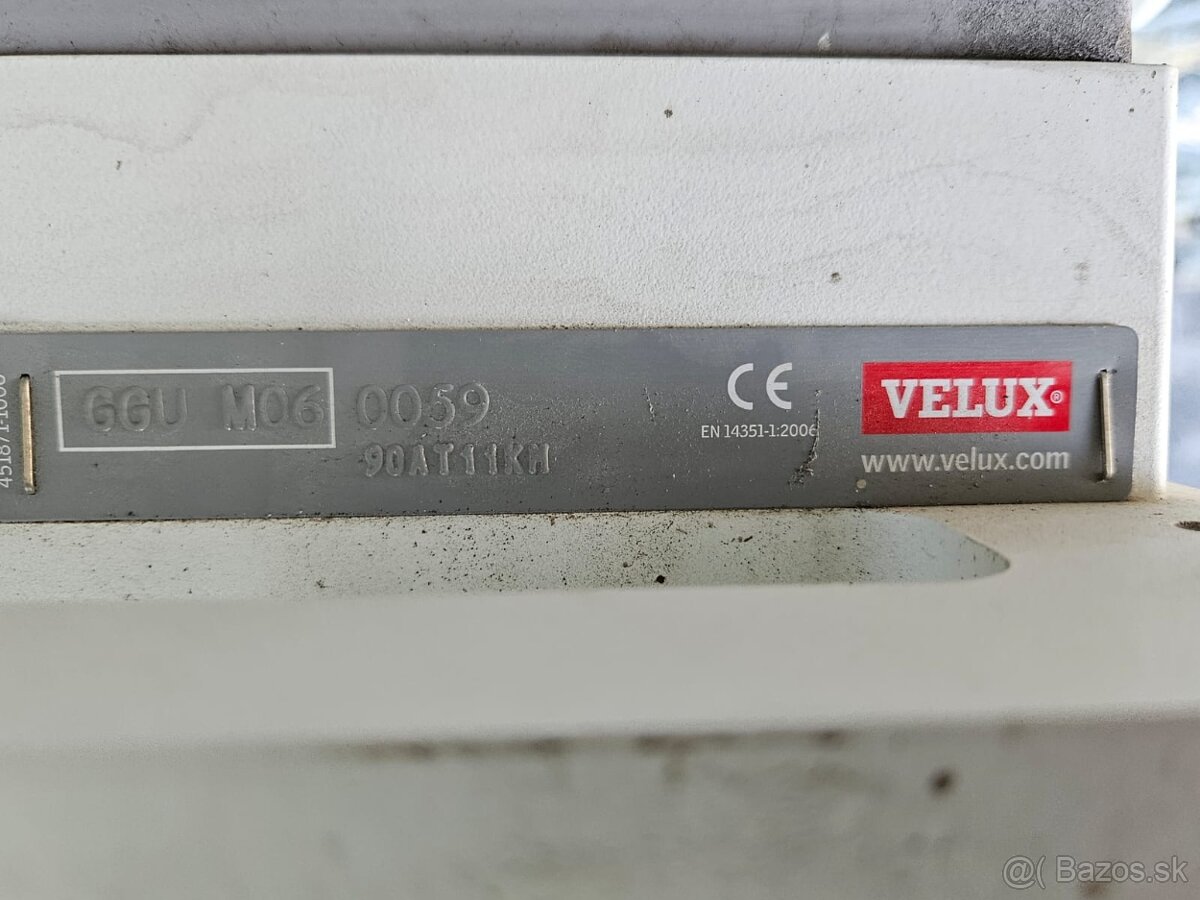 Plastová střešní okna Velux 2 ks – kompletní s rámy - 5