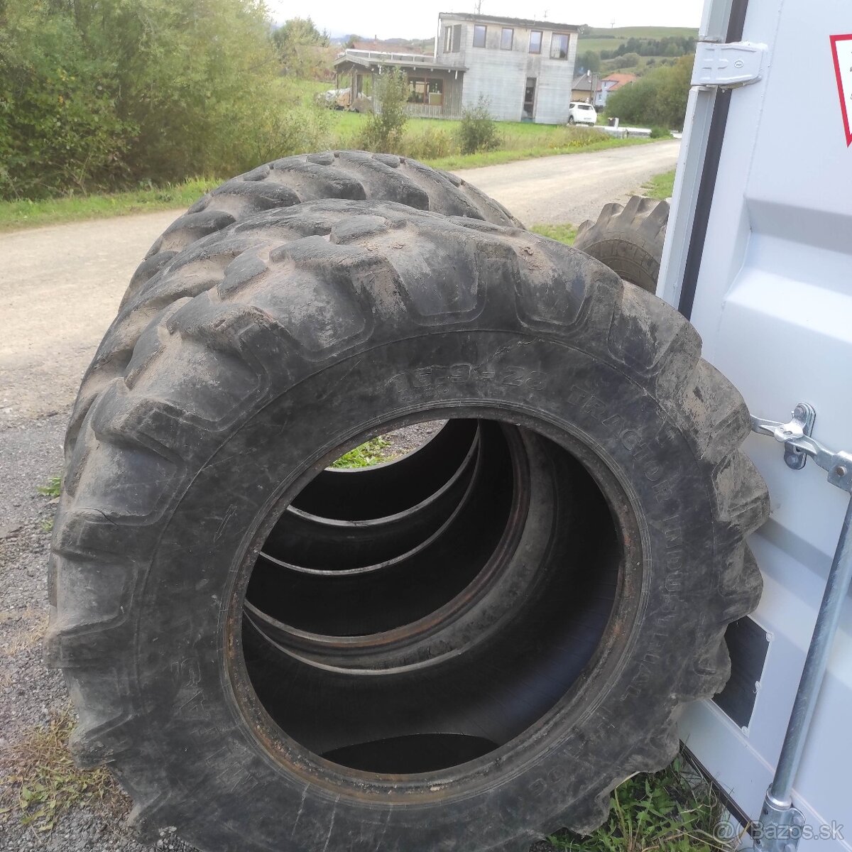 Pneu 16,9 r28 - 5
