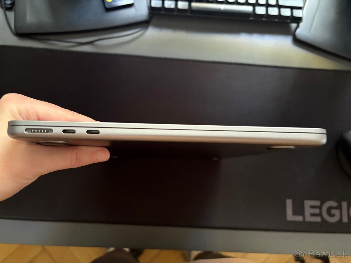 Macbook Air 13 M2 | 8GB/256GB - 5