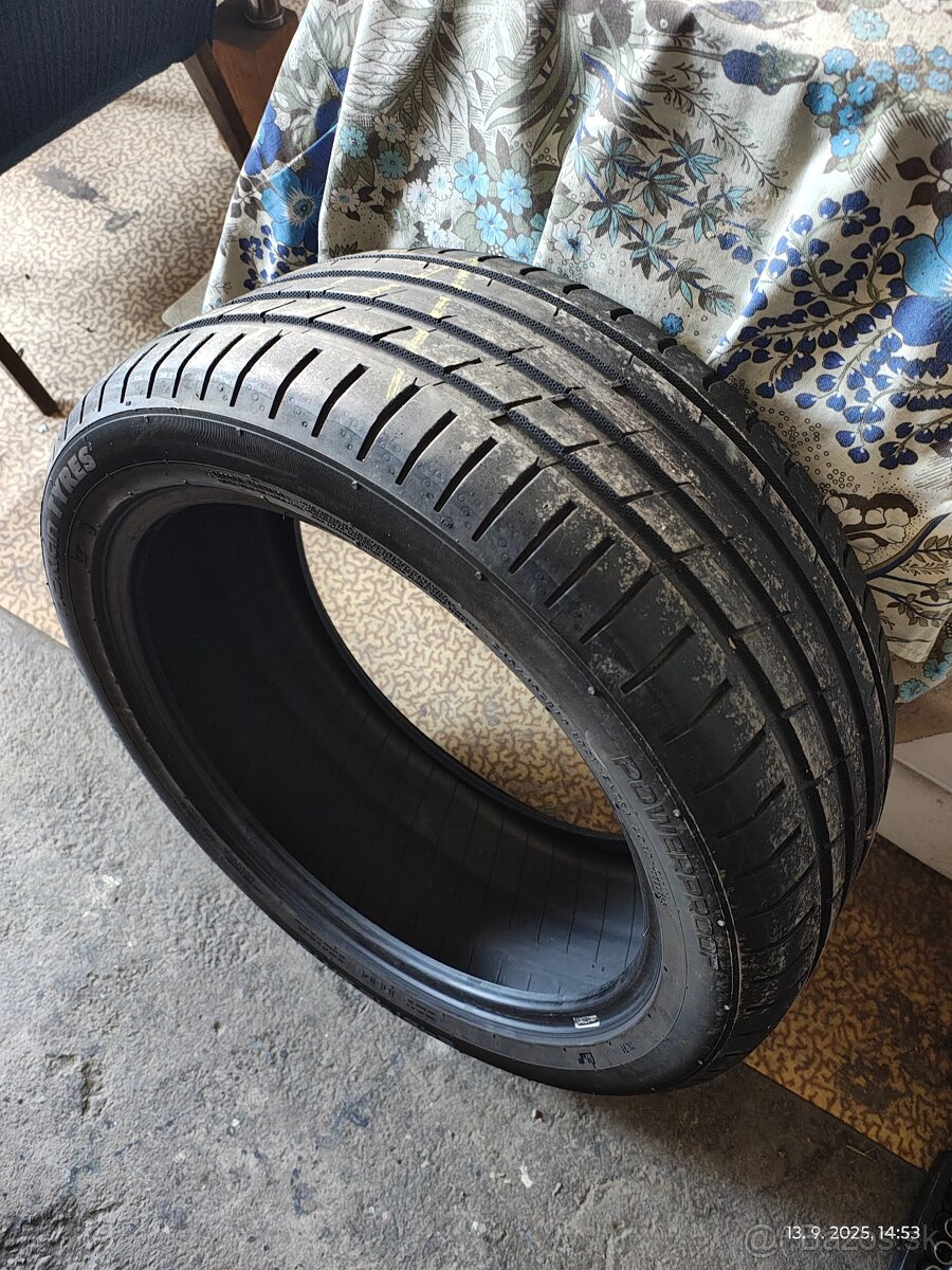 Nokian Powerproof 245/45 R19 - 5
