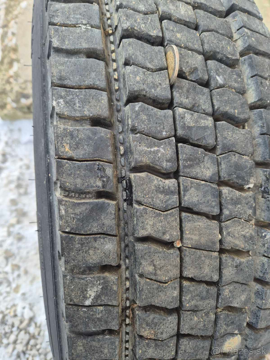 Pneumatiky 225/75 R 17,5 - 5