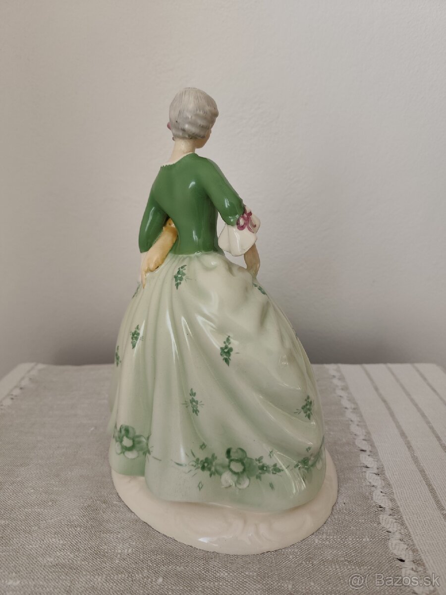 Royal dux dáma so psíkom porcelánová soška - 5