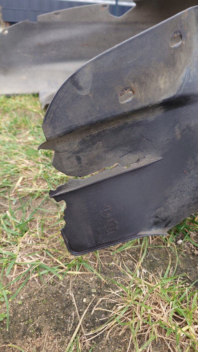 Podblatníky VW Passat B5.5 combi - 5