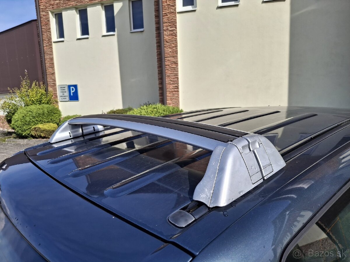 Volkswagen Touareg 2.5 - 5