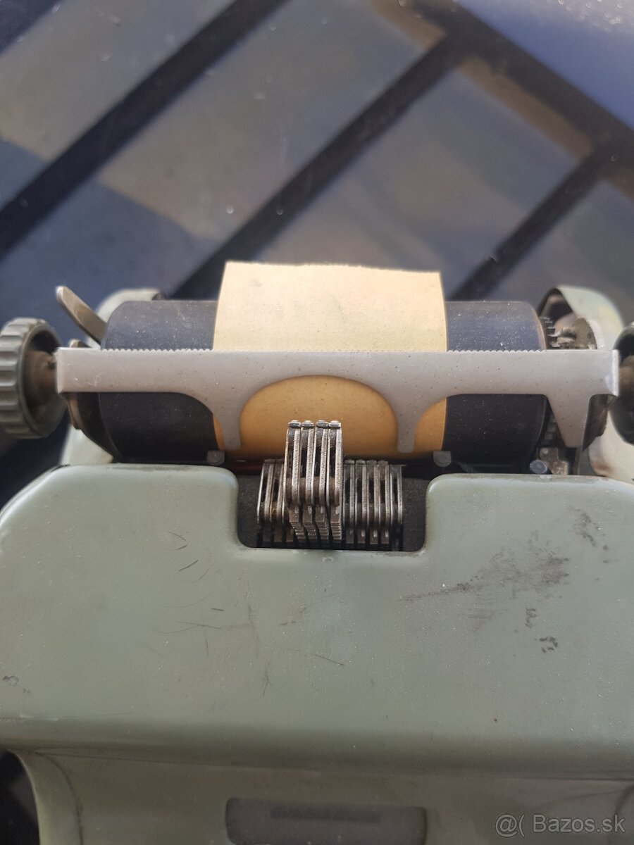 KALKULAČKA STAROŽITNÁ - 5