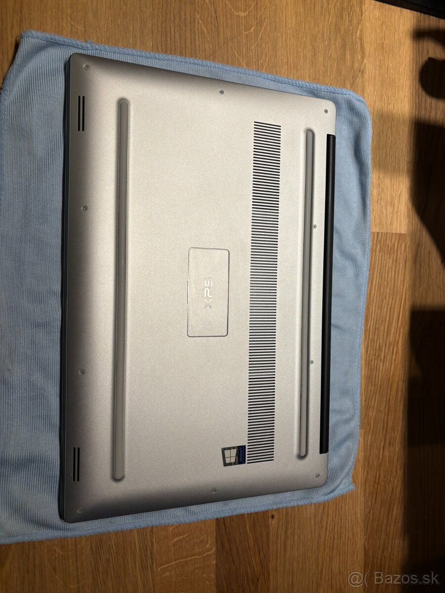 Dell XPS 15 9570 - 5