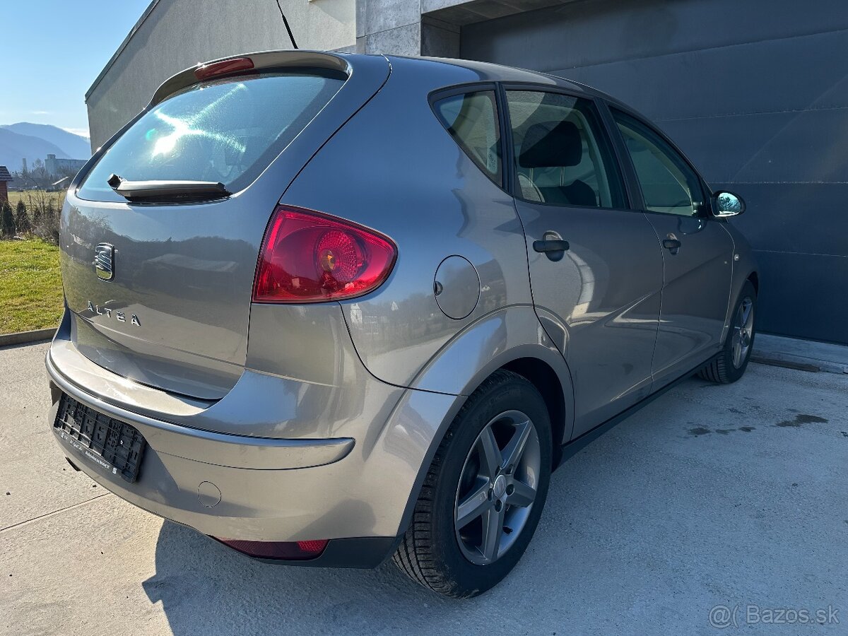Seat Altea 1.6i Reference r.v 2008 - 5