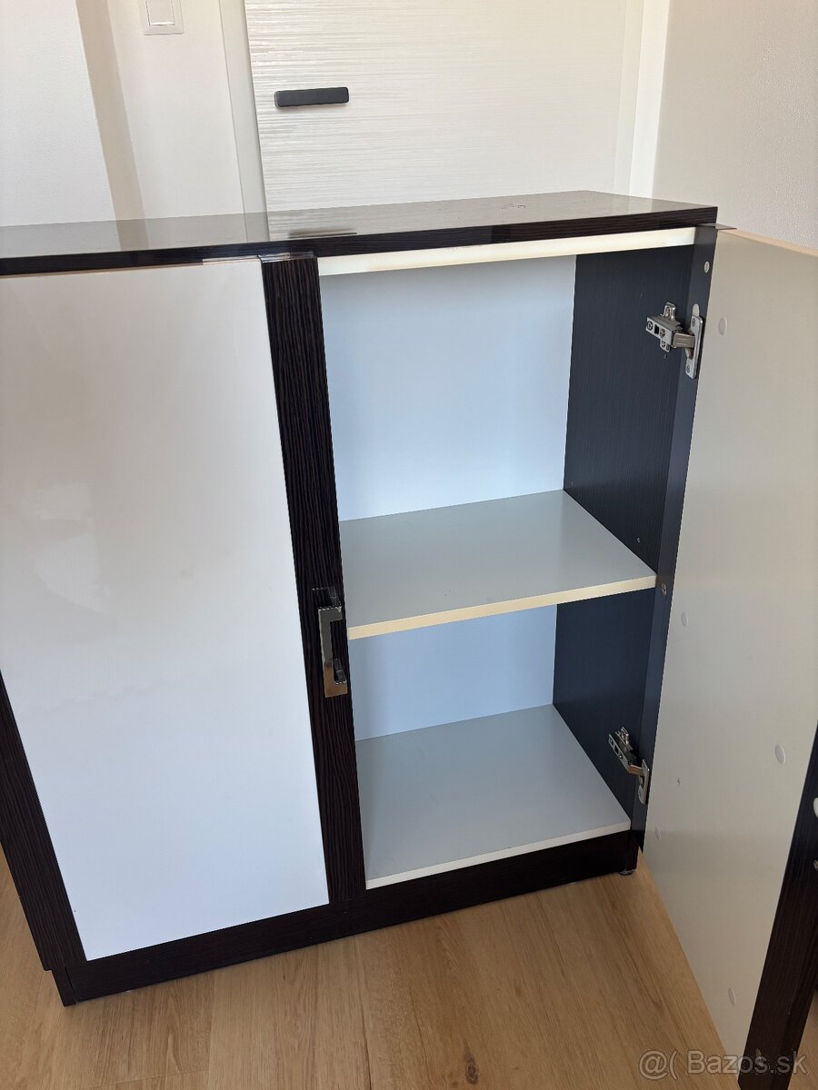 Predám používané dve skrinky - 5