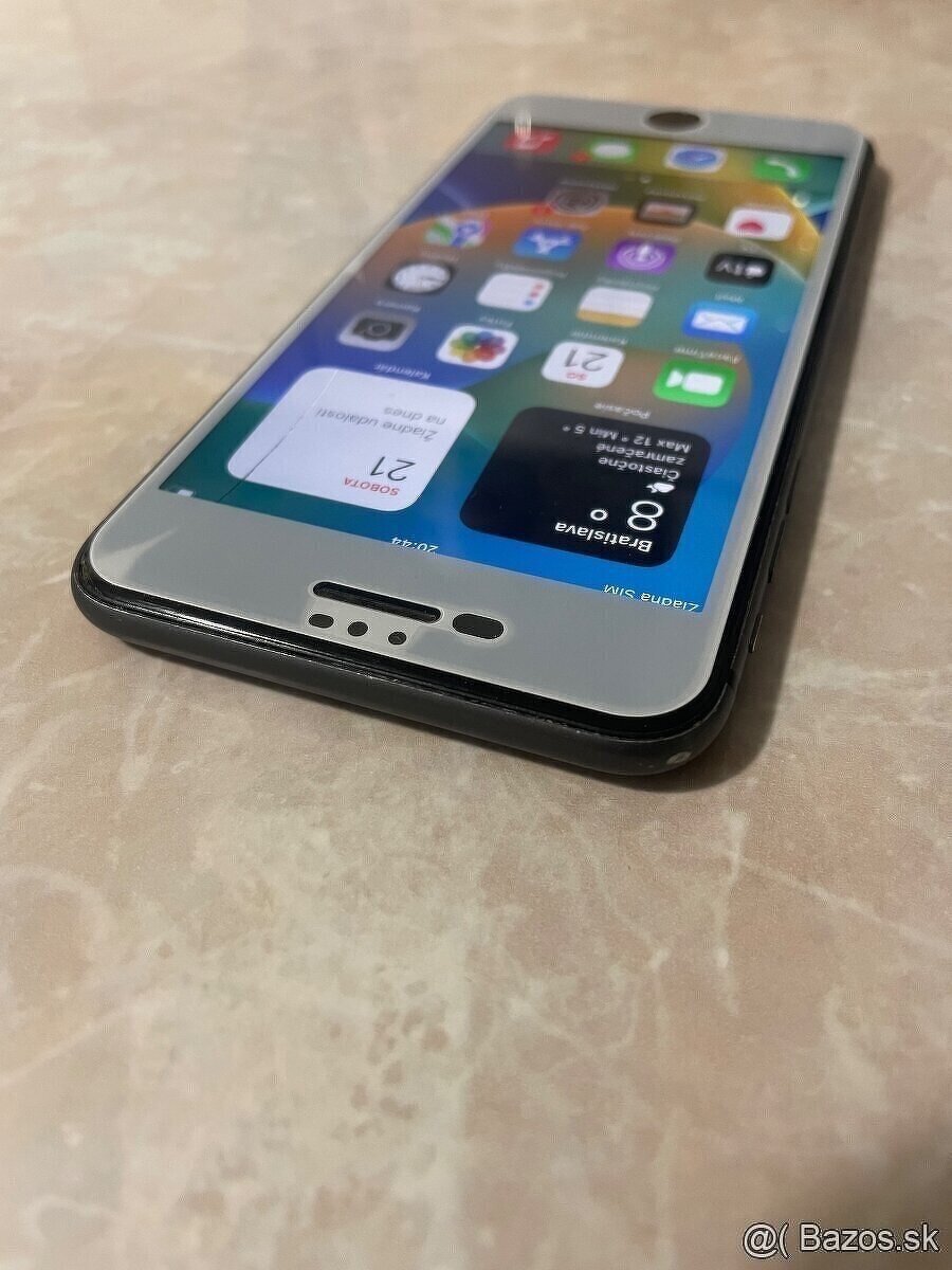 iPhone 8 Plus / 256GB prasknutý displej - 5