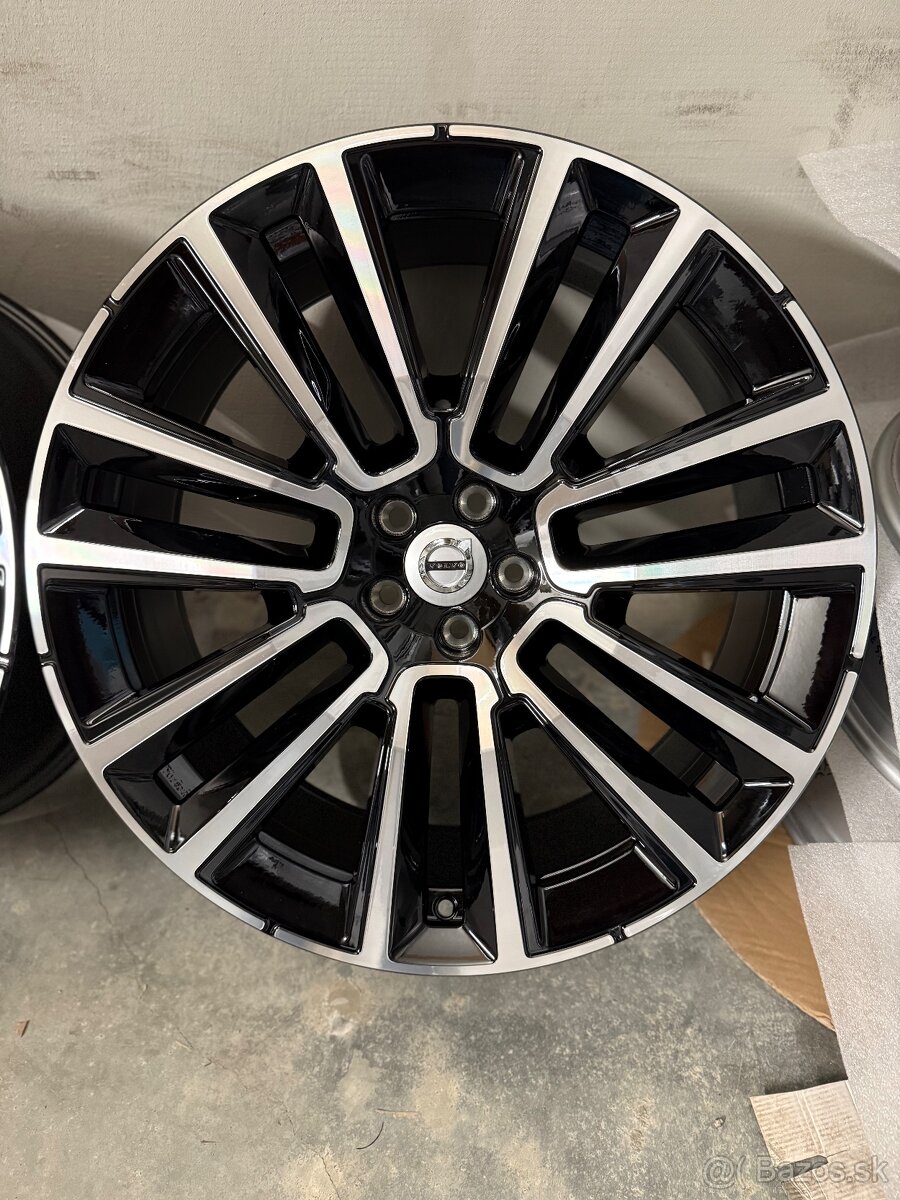 Nepoužité hliníkové disky 5x108 R22 Volvo XC90 2025 - 5