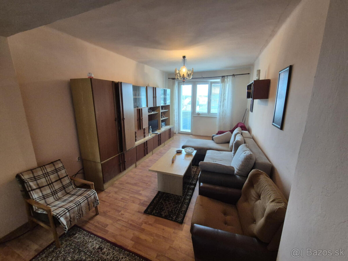 EXKLUZÍVNE IBA U NÁS Na predaj tehlový 3 izbový byt 70 - 5