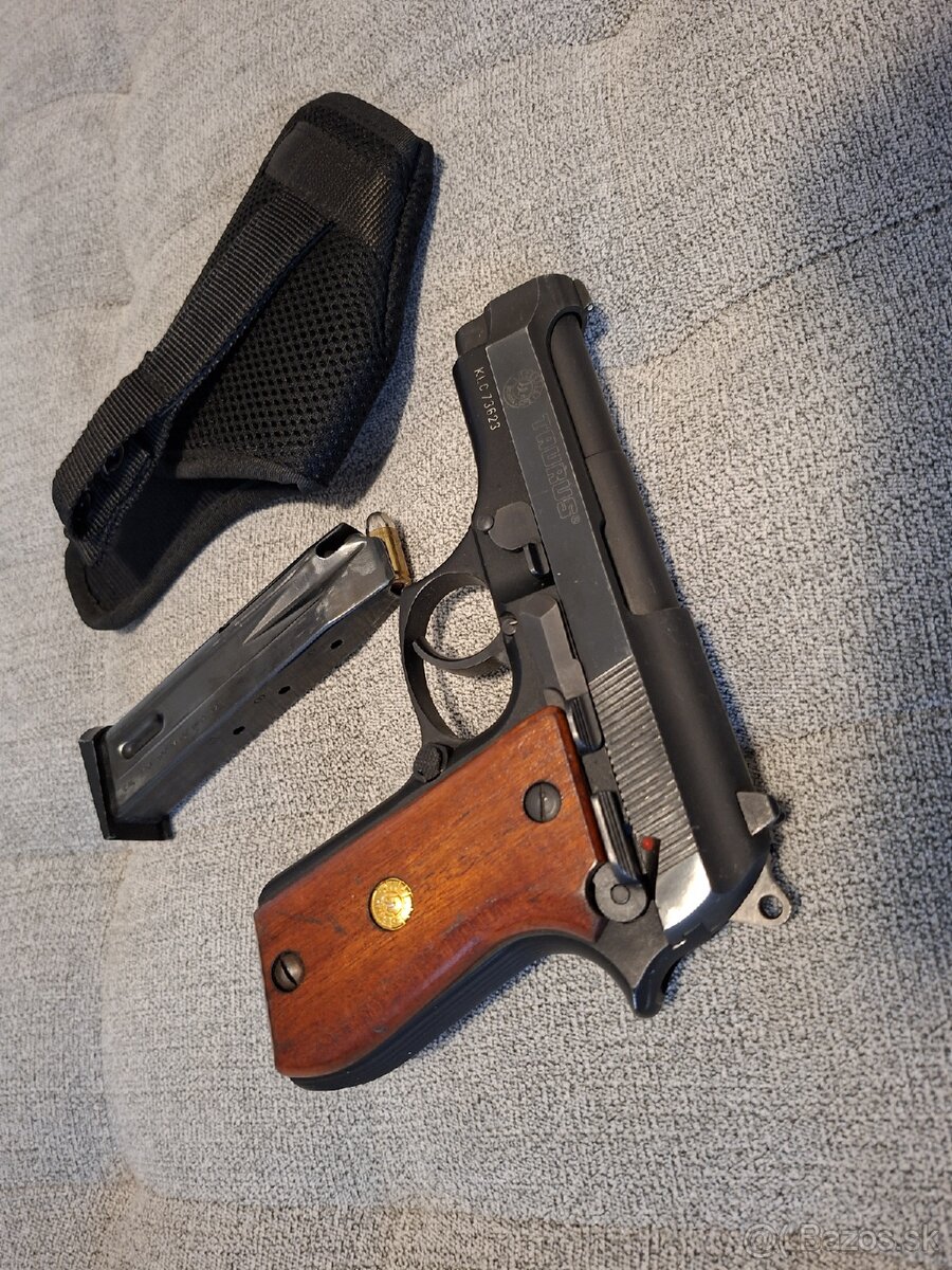 Sig Taurus Ruger CZ - 5