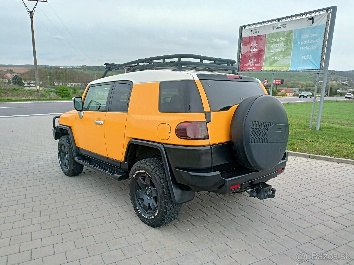TOYOTA FJ LAND CRUISER 4,0 V6 4x4 LPG 110 000 KM