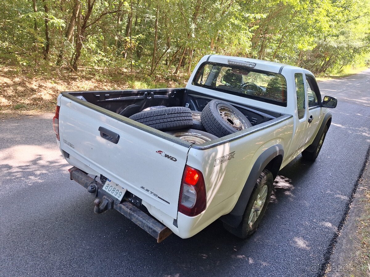 ISUZU D MAX 2,5 TD 4X4 100KW ŤAŽNÉ 3000 KG
