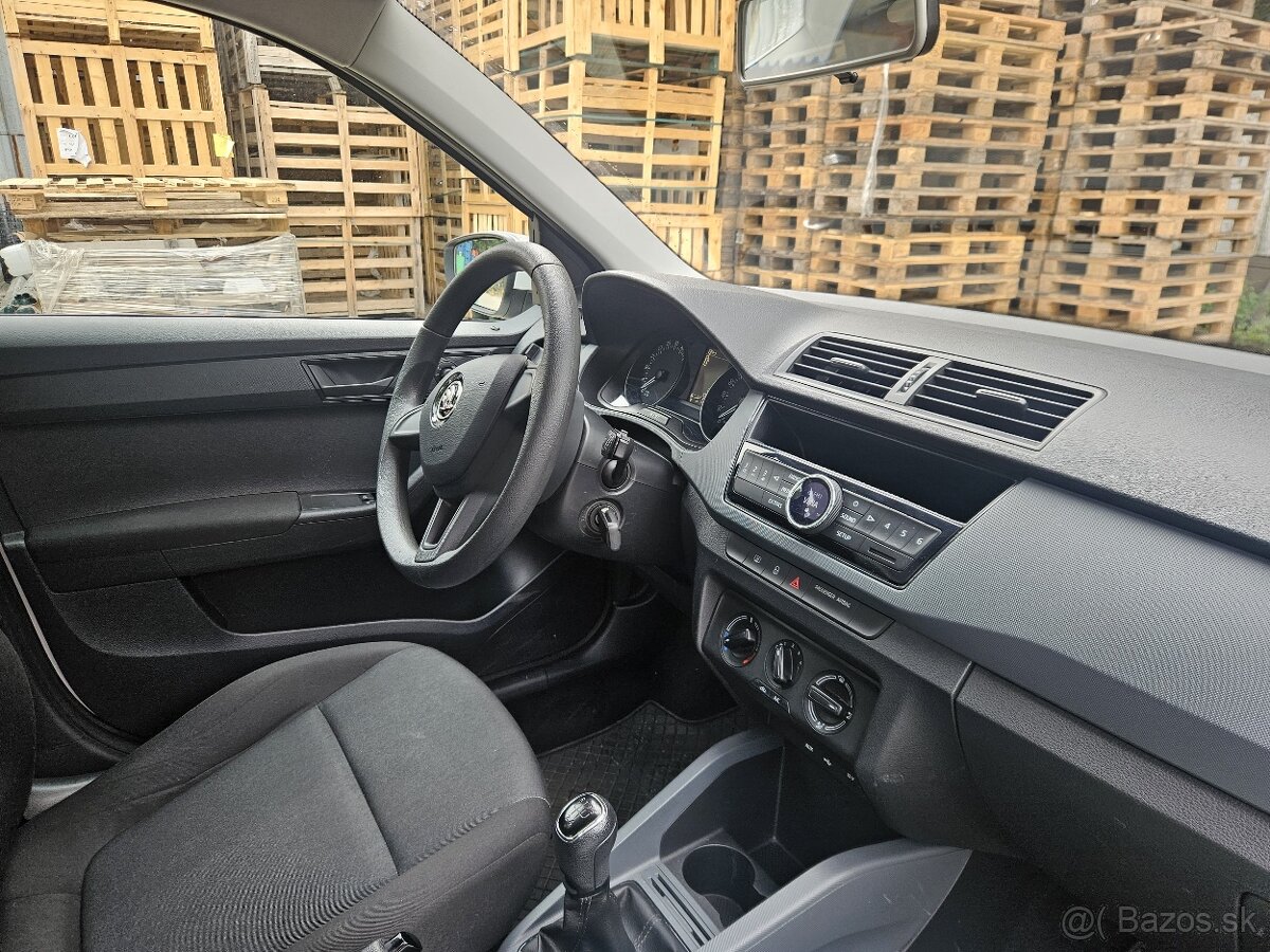 Prenajom Škoda Fabia Combi - 5