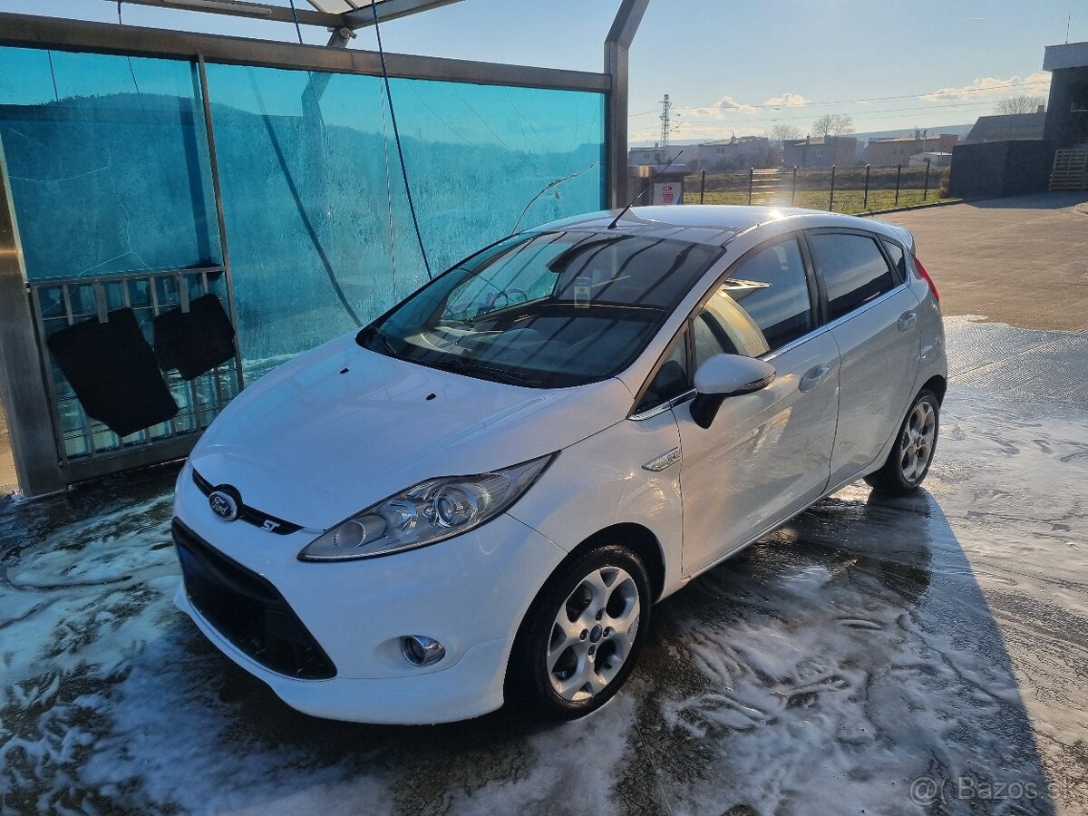 Predám Ford Fiesta 1.6 TDCi - 5