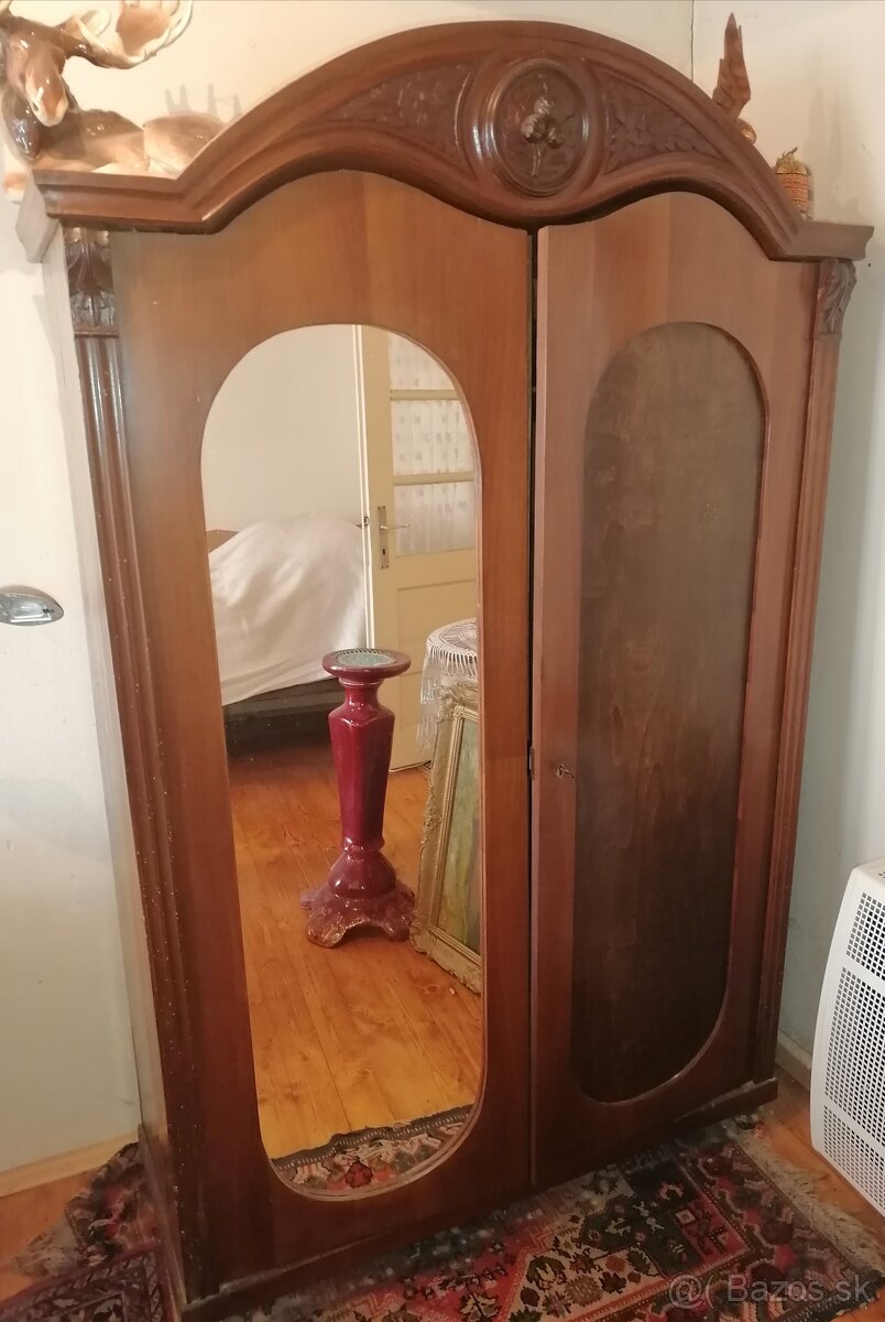 Starožitné skrine. - 5